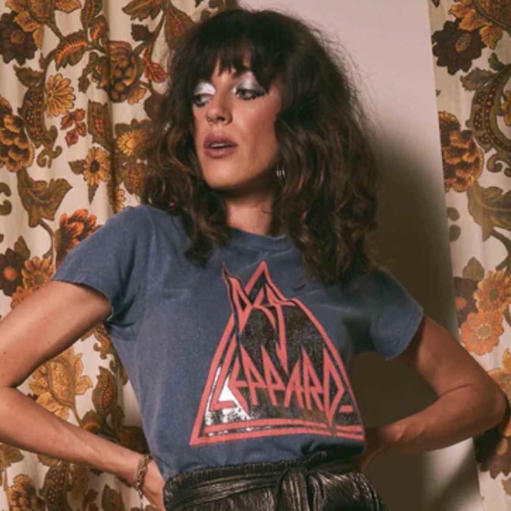 Junk Food Womens Def Leppard Foil Original Graphic Tee